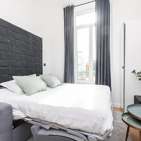 7 Foch 202 - Studio Contemporain En Plein Coeur De Nice - Climatisation Extérieur photo